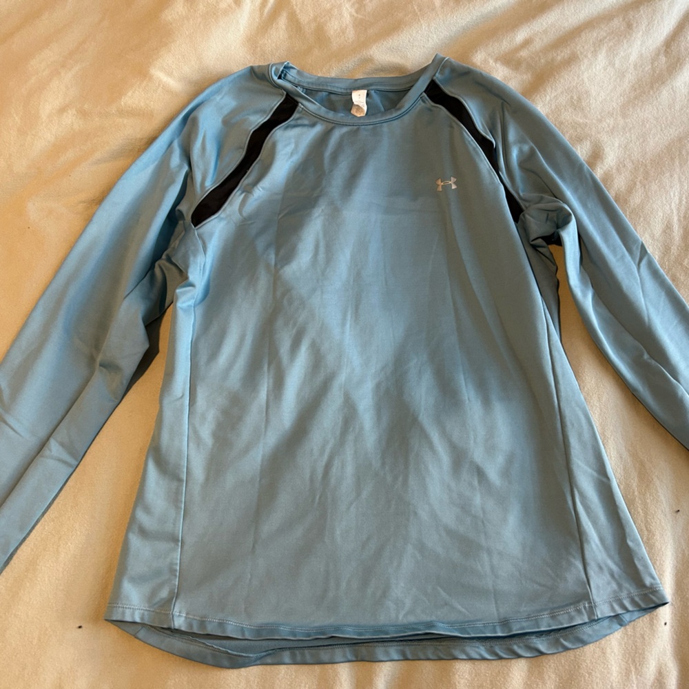Cold gear baby blue base layer long-sleeve workout shirt
